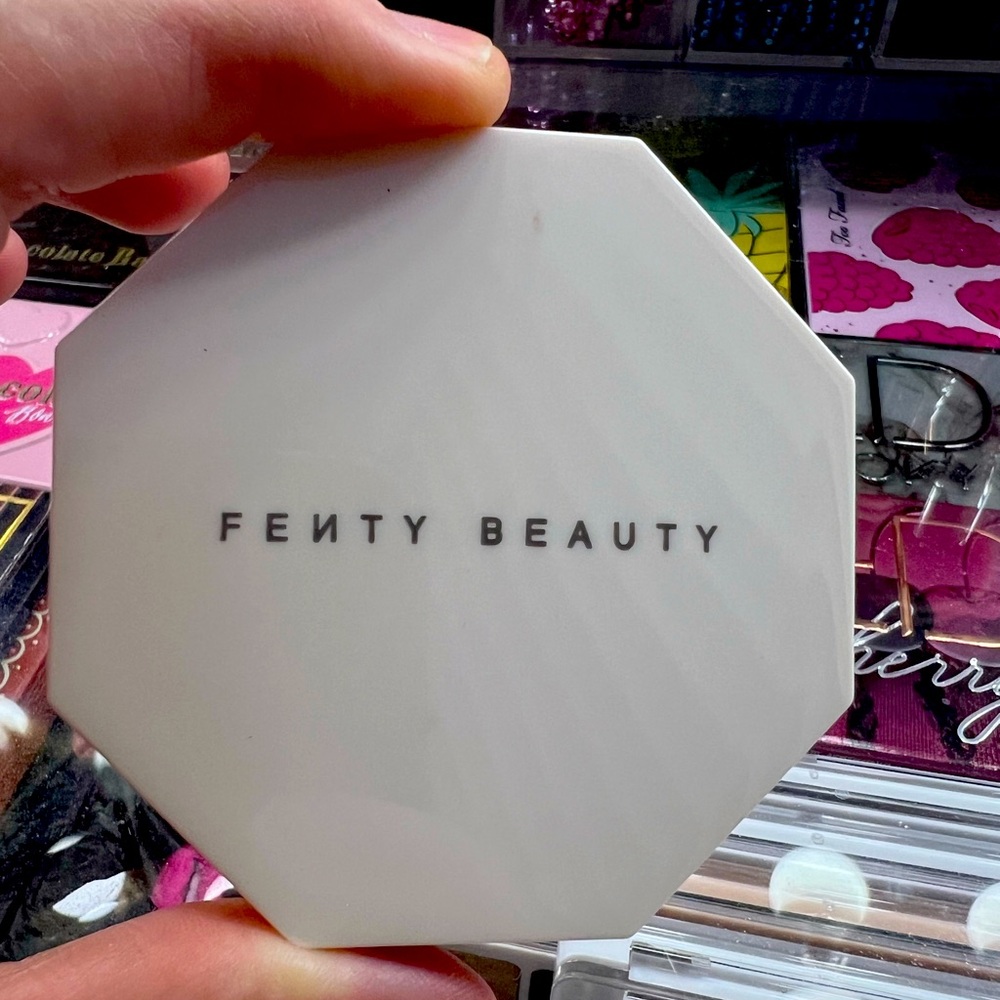 Fenty Beauty Killawatt Highlighter in Metal Moon